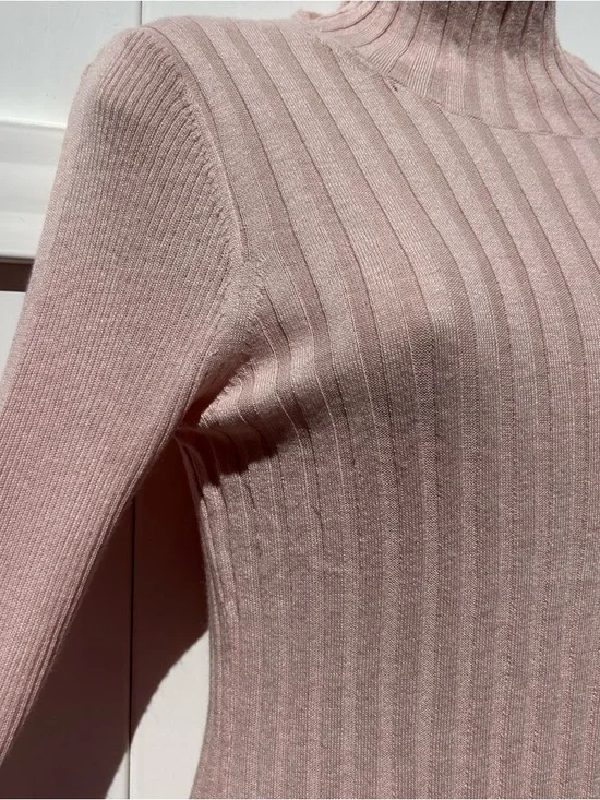 White House Black Market Lightweight Ribbed Cashmere Blend Rose Mockneck MED NWT - Picture 4 of 12